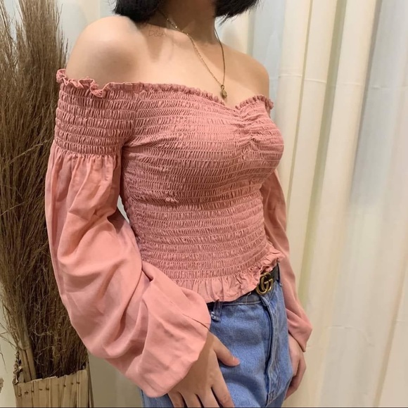 blouse - Picture 2 of 3